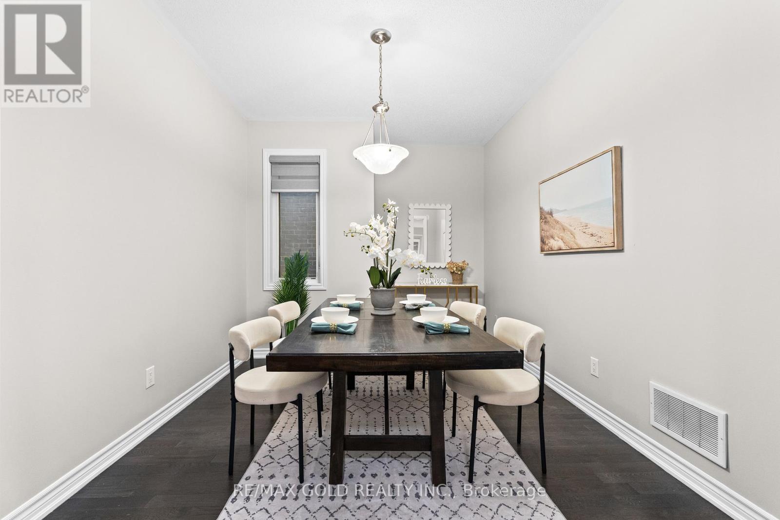 41 Rainbrook Close, Brampton, Ontario  L6R 0Y9 - Photo 9 - W12690256