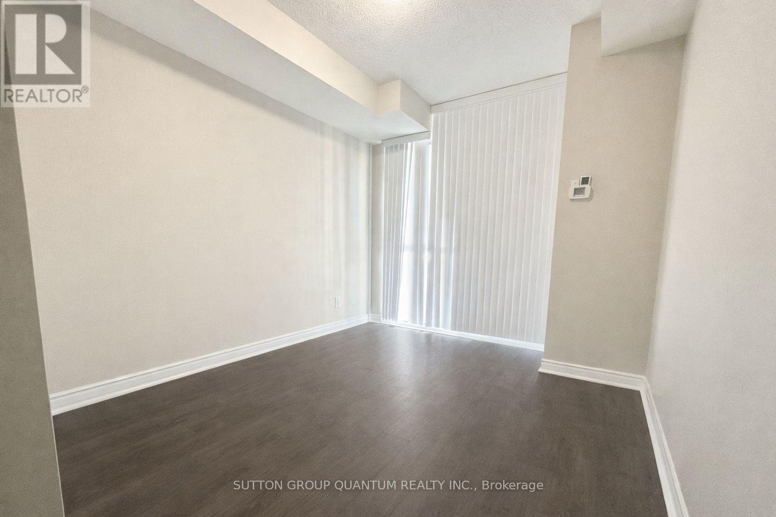 1710 - 339 Rathburn Road W, Mississauga, Ontario  L5B 0K6 - Photo 5 - W12690282