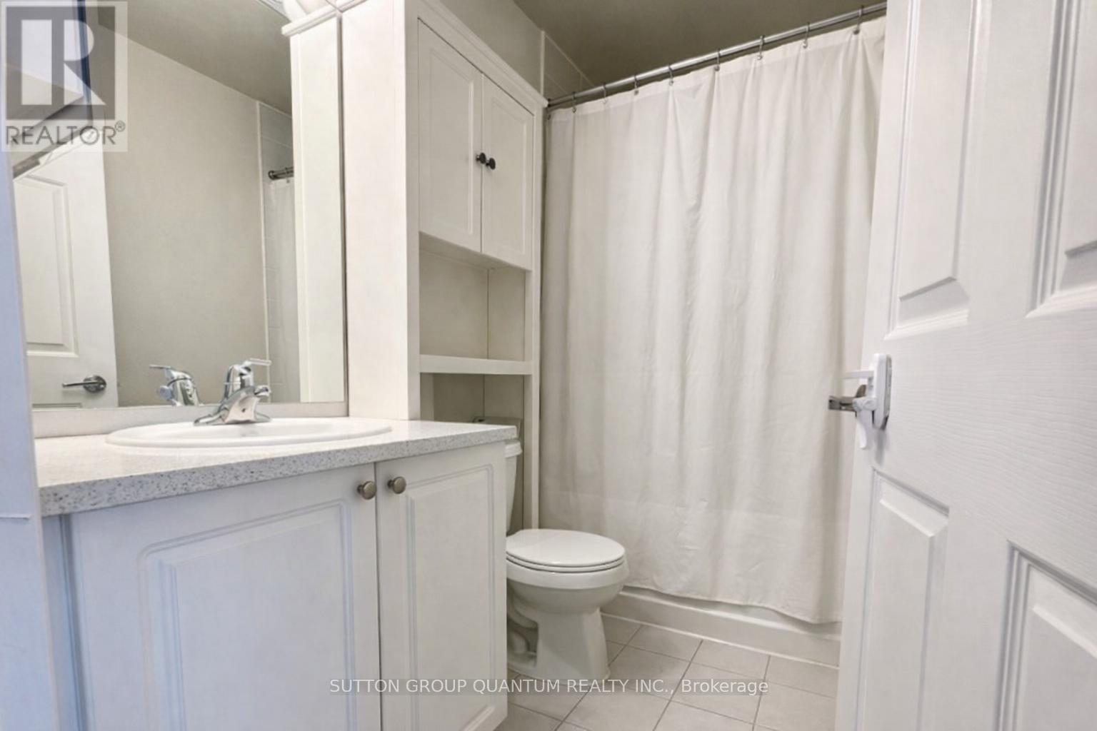 1710 - 339 Rathburn Road W, Mississauga, Ontario  L5B 0K6 - Photo 9 - W12690282