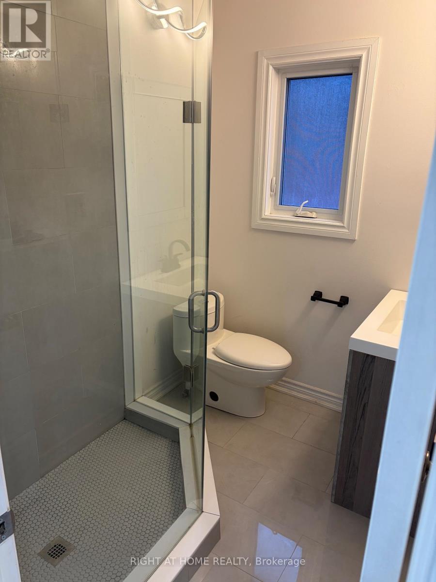 200 Gary Drive, Toronto, Ontario  M9N 2M4 - Photo 6 - W12690284