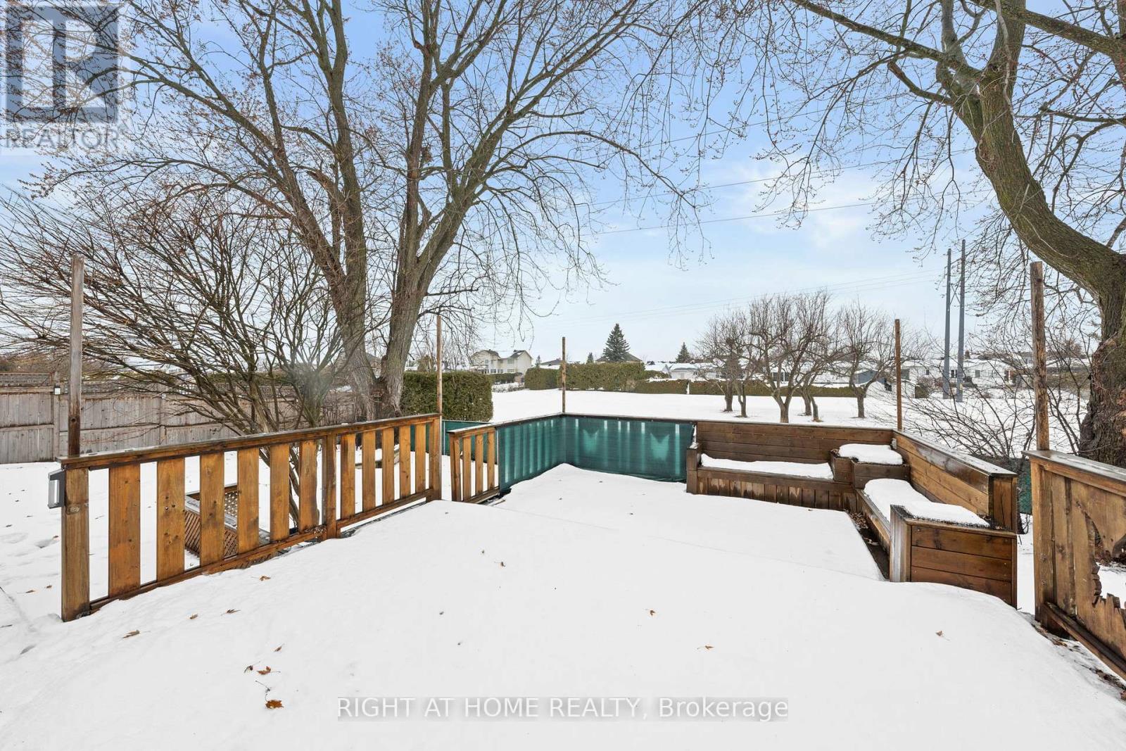 9 Aurora Crescent, Ottawa, Ontario K2G 0Z6 - Photo 30 - X12686548