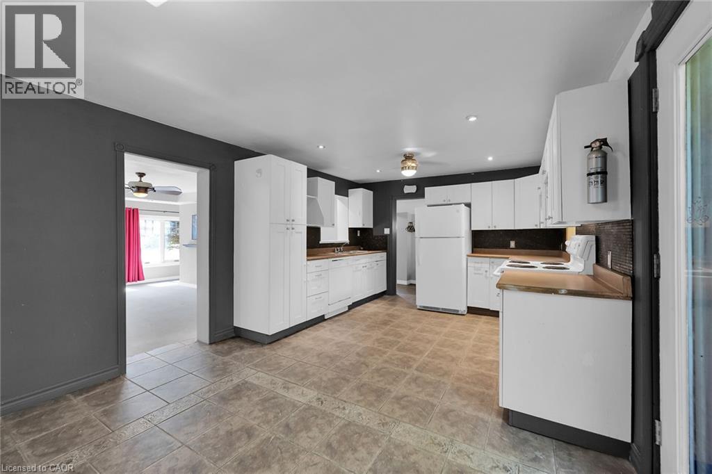 126 Mountain Road, Grimsby, Ontario  L3M 4E7 - Photo 11 - 40797231