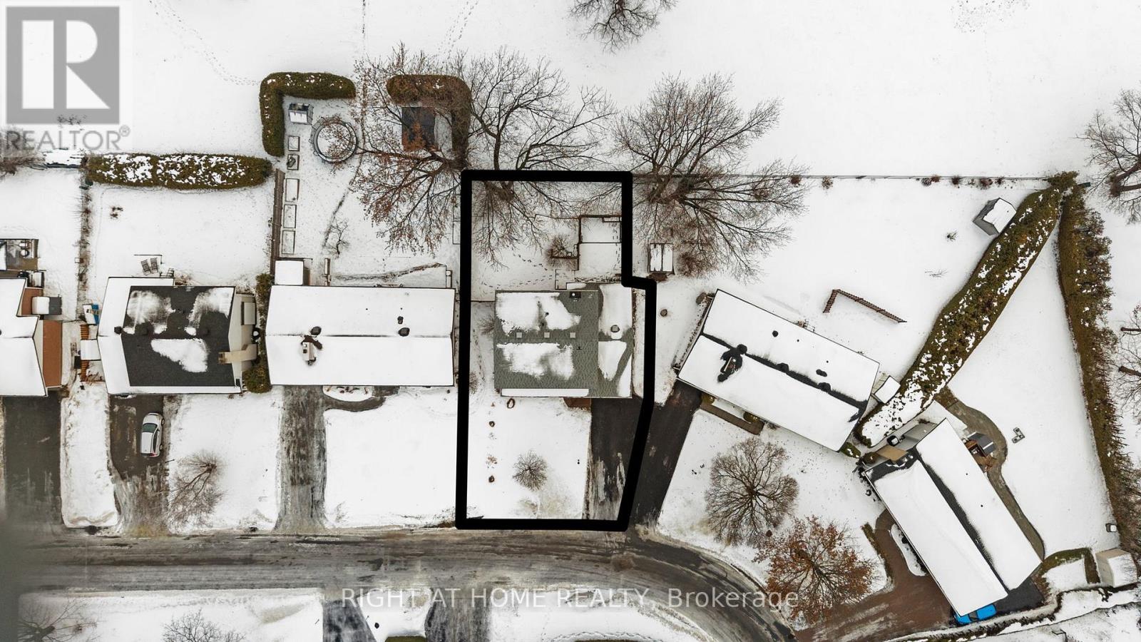 9 Aurora Crescent, Ottawa, Ontario K2G 0Z6 - Photo 34 - X12686548