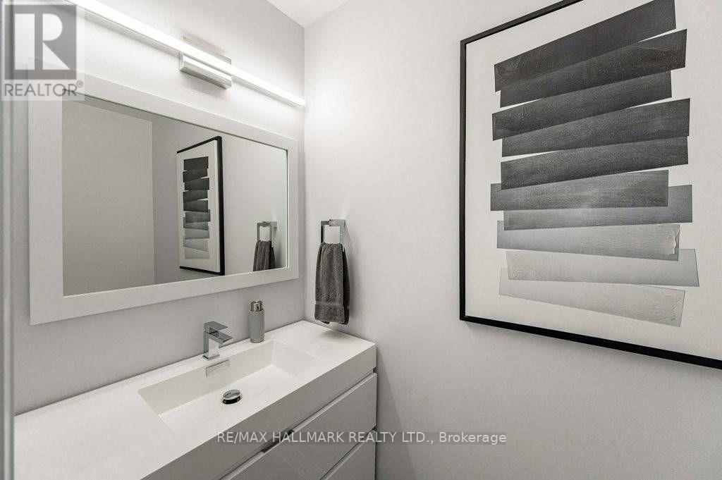 409 - 10 Concord Place, Grimsby, Ontario  L3M 0G6 - Photo 4 - X12690218