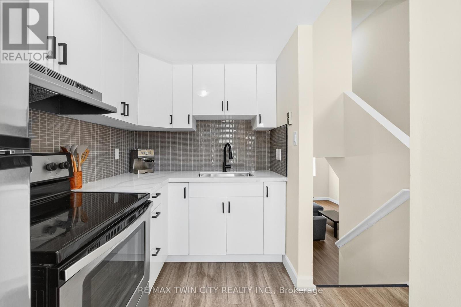 720 Parkview Crescent, Cambridge, Ontario  N3H 4X9 - Photo 14 - X12690220