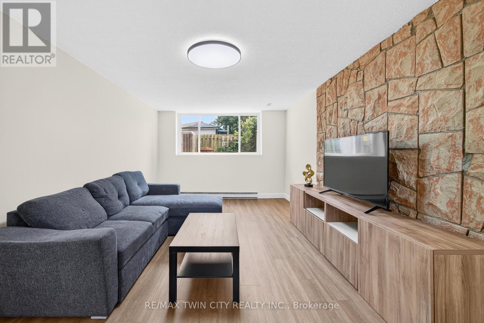 720 Parkview Crescent, Cambridge, Ontario  N3H 4X9 - Photo 26 - X12690220