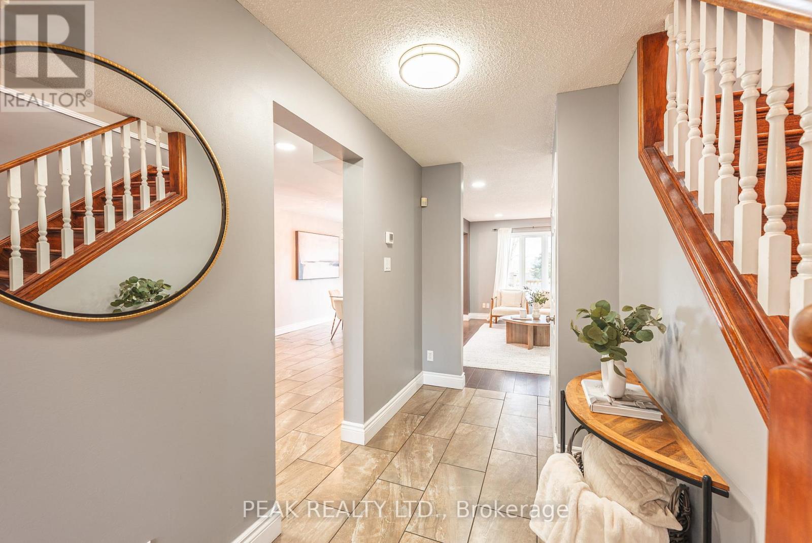 42 Roman Crescent, London East, Ontario  N5V 4W4 - Photo 3 - X12690254