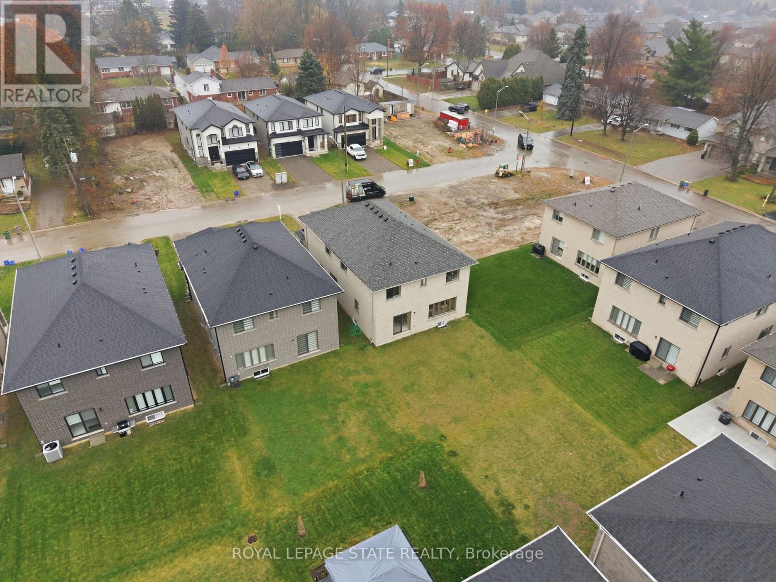 29 Roselawn Avenue, Hamilton, Ontario  L9G 0H9 - Photo 27 - X12690312