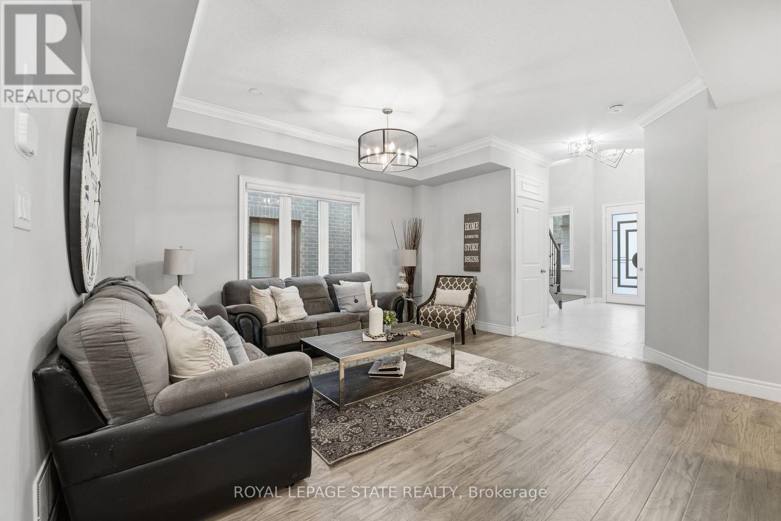 29 Roselawn Avenue, Hamilton, Ontario  L9G 0H9 - Photo 9 - X12690312