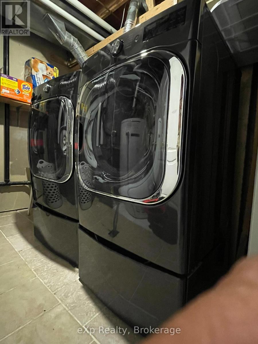 6 Purple Finch Court, Brampton, Ontario  L6X 5A3 - Photo 19 - W12690456