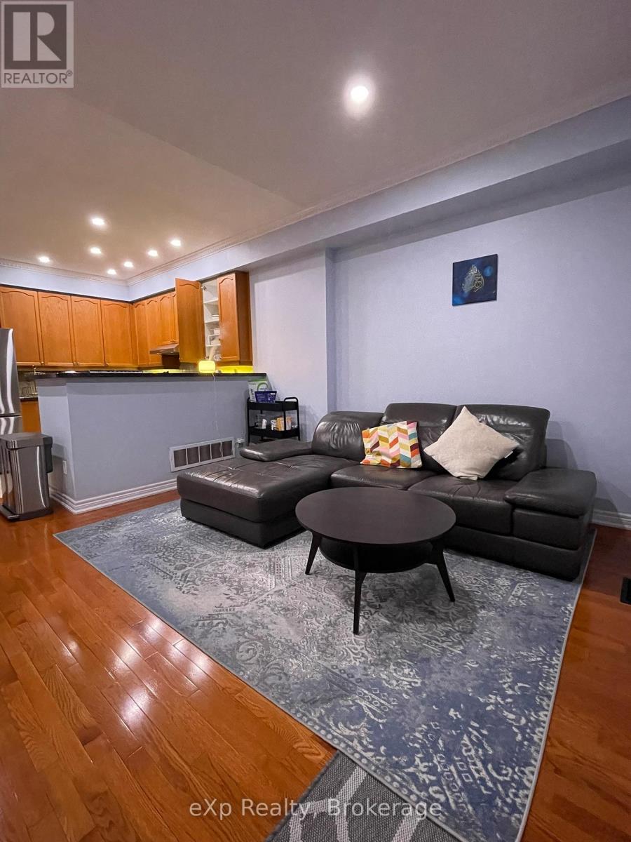 6 Purple Finch Court, Brampton, Ontario  L6X 5A3 - Photo 6 - W12690456