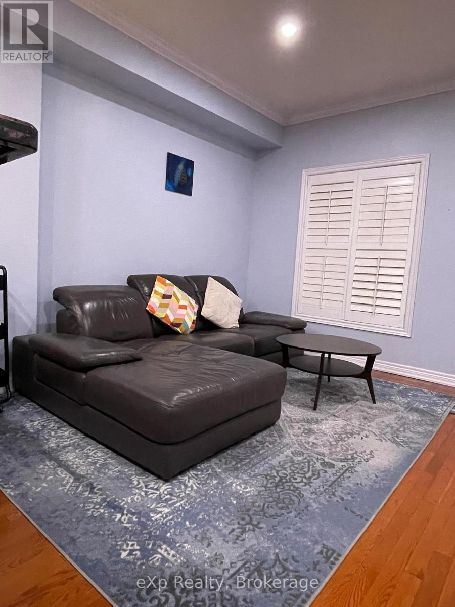 6 Purple Finch Court, Brampton, Ontario  L6X 5A3 - Photo 7 - W12690456