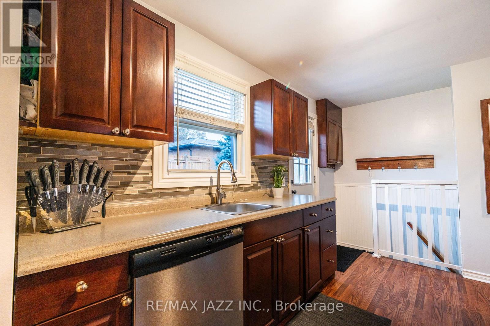 194 Liberty Street N, Clarington, Ontario  L1C 2M5 - Photo 6 - E12690466