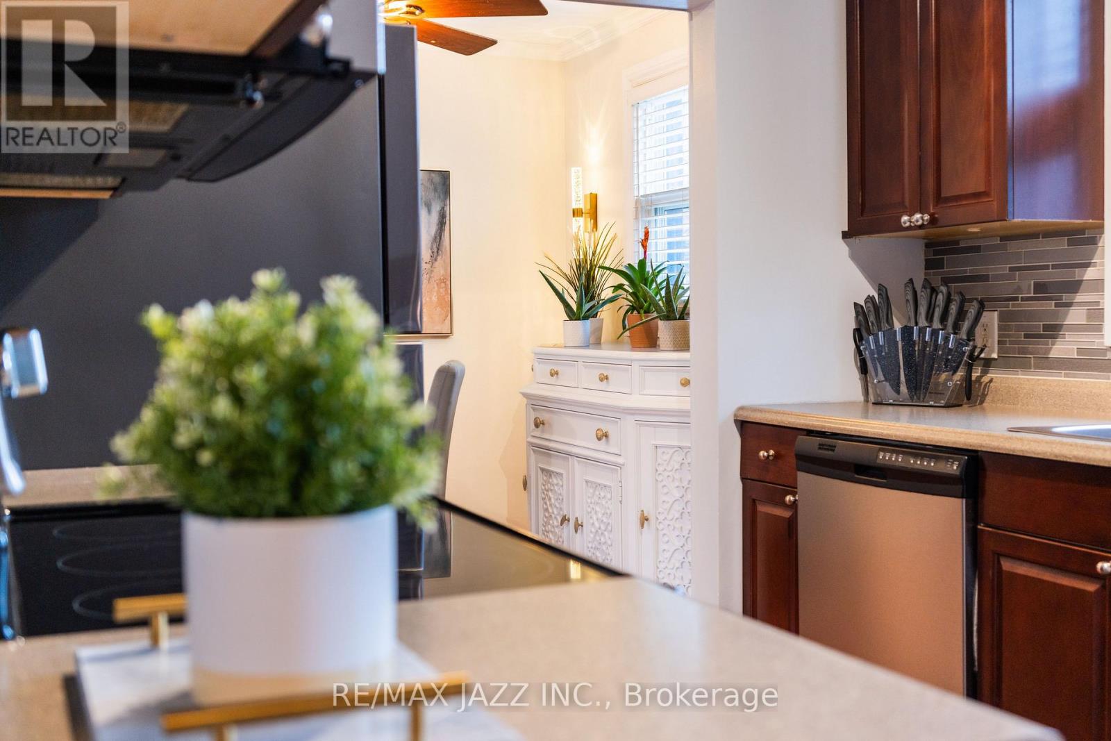 194 Liberty Street N, Clarington, Ontario  L1C 2M5 - Photo 9 - E12690466