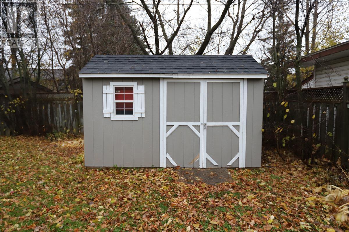 43 Nichol Ave, Sault Ste. Marie, Ontario  P6C 4V3 - Photo 6 - SM260041