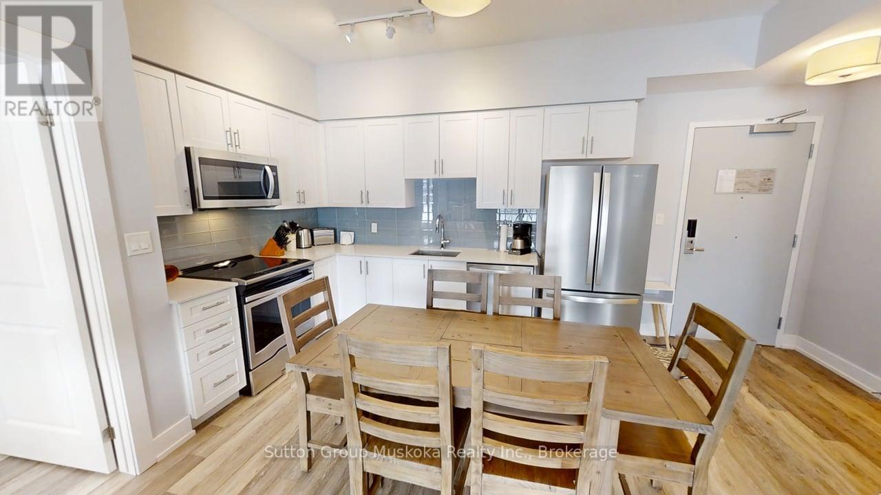 423 - 25 Pen Lake Point Road, Huntsville, Ontario  P1H 2E8 - Photo 5 - X12690352