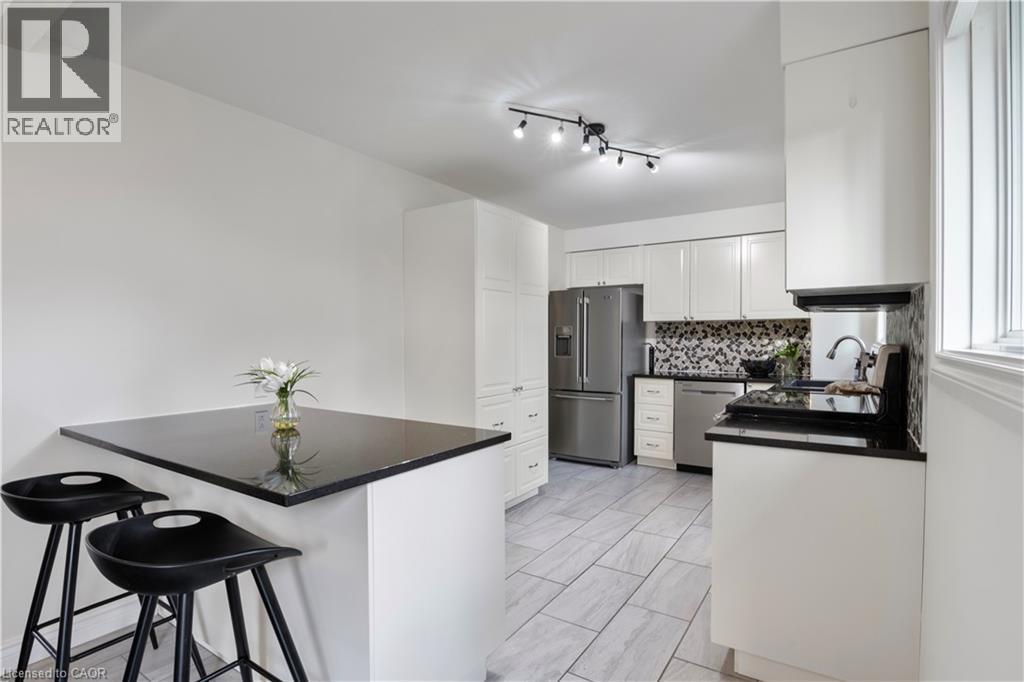 60 Devonglen Drive, Kitchener, Ontario  N2E 2C5 - Photo 16 - 40796723