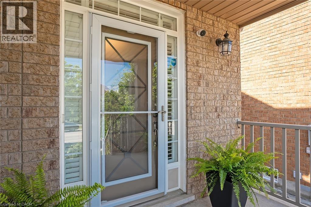 5586 Churchill Meadows Boulevard, Mississauga, Ontario  L5M 6M6 - Photo 3 - 40797722