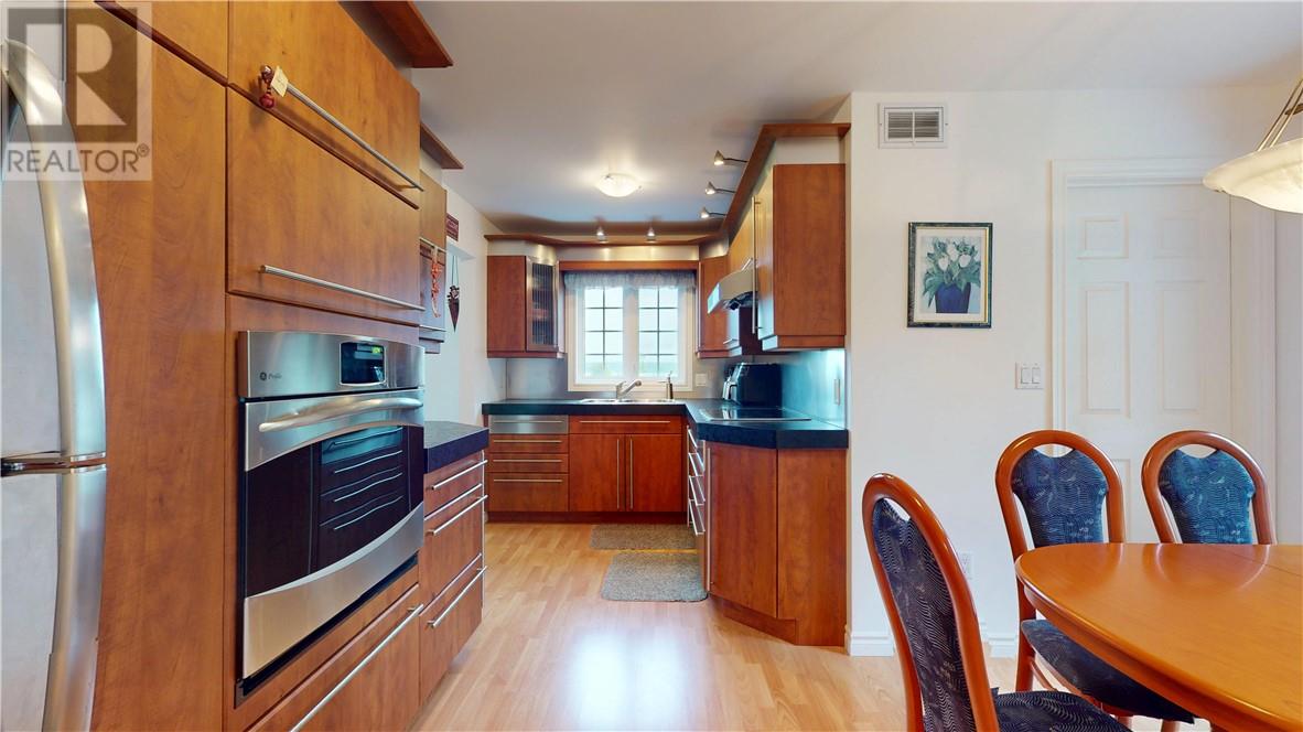 12 Islandview, Mindemoya, Ontario  P0P 1S0 - Photo 18 - 2126054