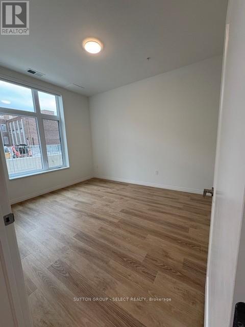 109 - 351 Hill Street, London East, Ontario  N6B 2M1 - Photo 5 - X12690426