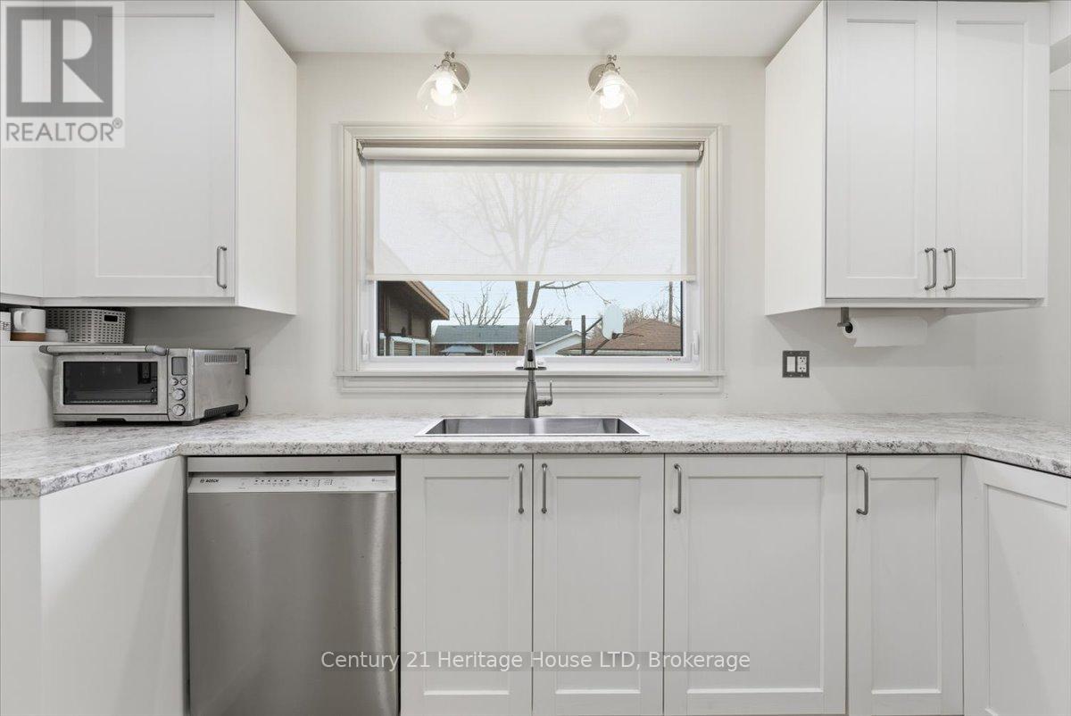 50 Barron Street, Welland, Ontario  L3C 2K5 - Photo 13 - X12690348