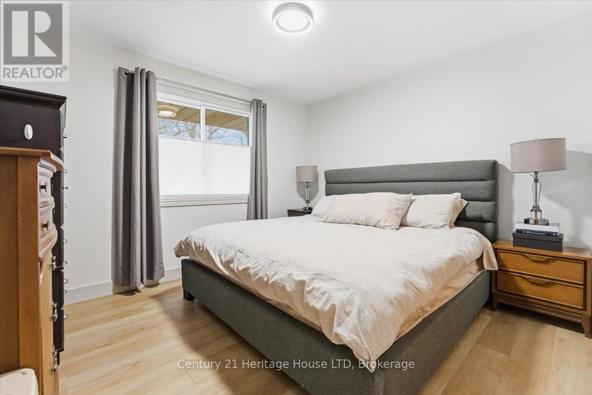 50 Barron Street, Welland, Ontario  L3C 2K5 - Photo 18 - X12690348