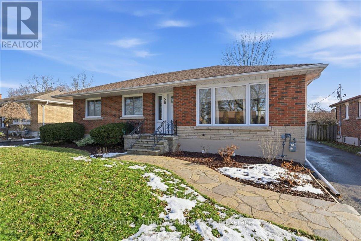 50 Barron Street, Welland, Ontario  L3C 2K5 - Photo 3 - X12690348