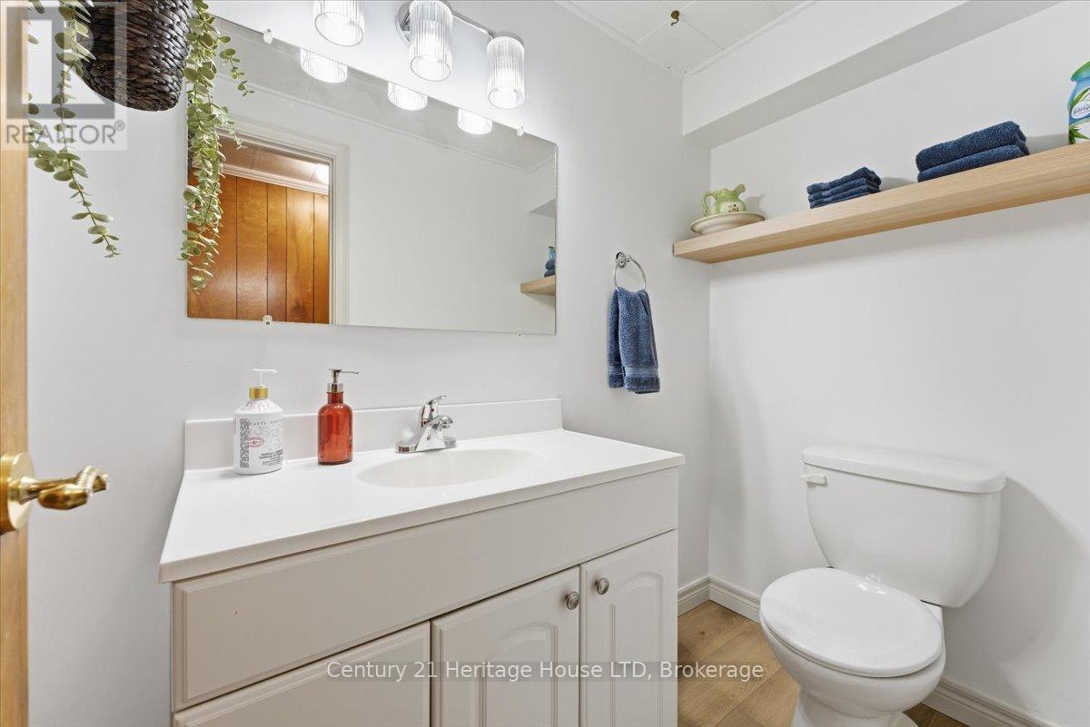 50 Barron Street, Welland, Ontario  L3C 2K5 - Photo 32 - X12690348