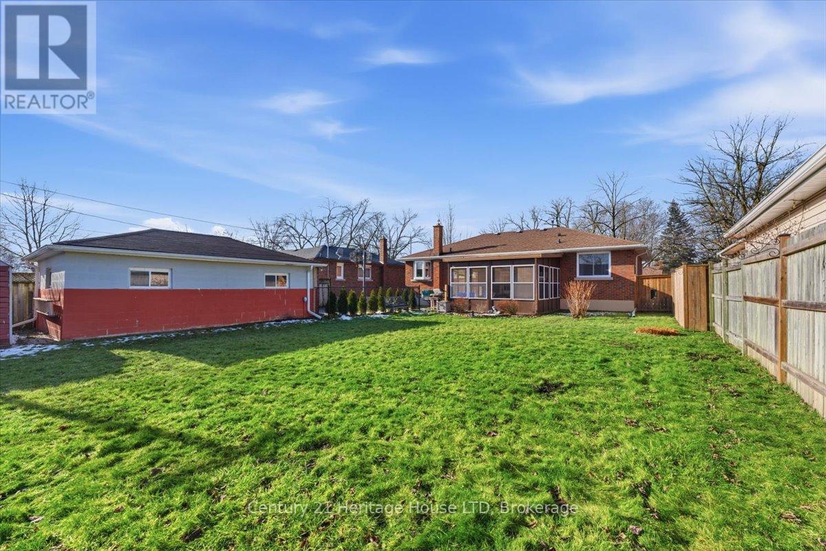 50 Barron Street, Welland, Ontario  L3C 2K5 - Photo 35 - X12690348