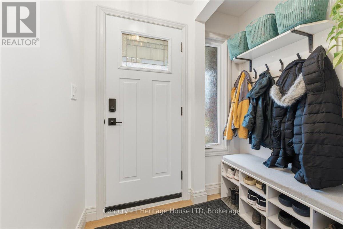 50 Barron Street, Welland, Ontario  L3C 2K5 - Photo 8 - X12690348