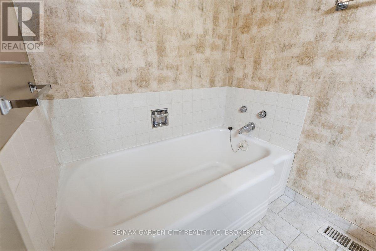 1509 Haist Street N, Pelham (Fonthill), Ontario  L0S 1E0 - Photo 21 - X12690448