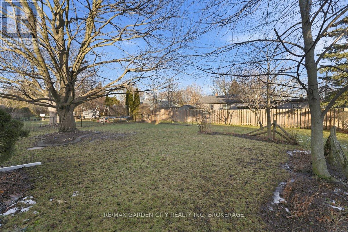 1509 Haist Street N, Pelham, Ontario  L0S 1E0 - Photo 33 - X12690448