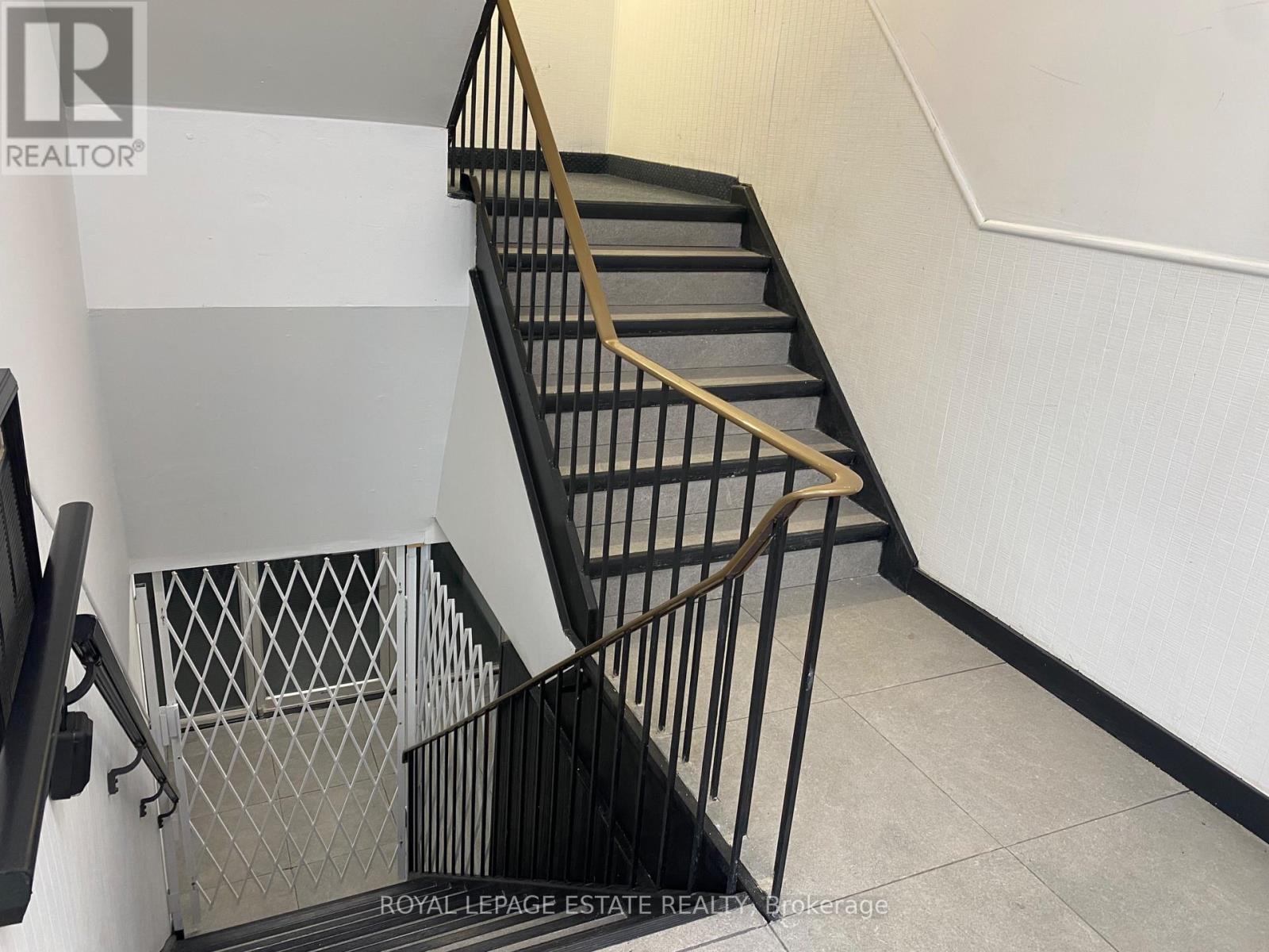 B101 - 2558 Danforth Avenue, Toronto, Ontario  M4C 1L3 - Photo 3 - E12665760