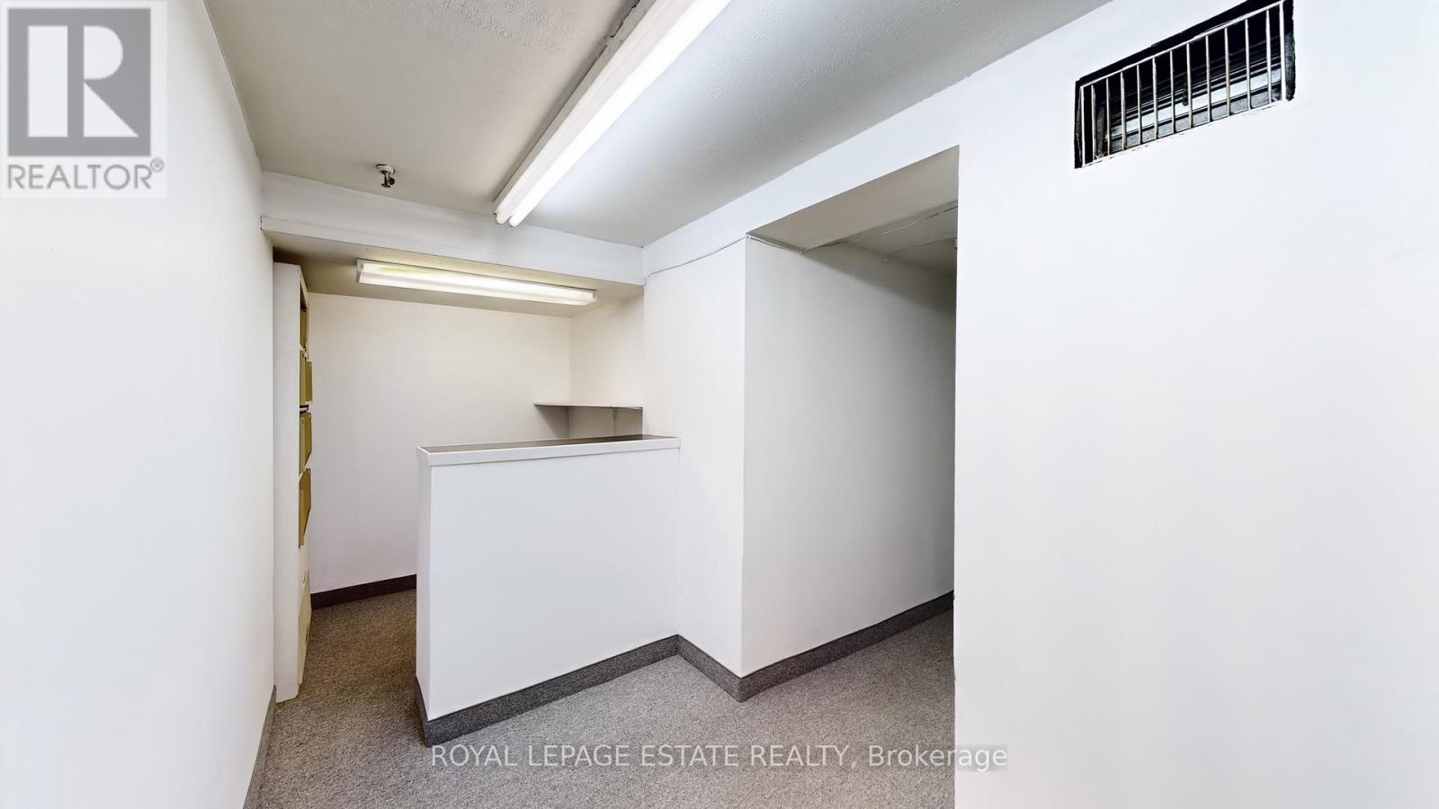 B101 - 2558 Danforth Avenue, Toronto, Ontario  M4C 1L3 - Photo 8 - E12665760