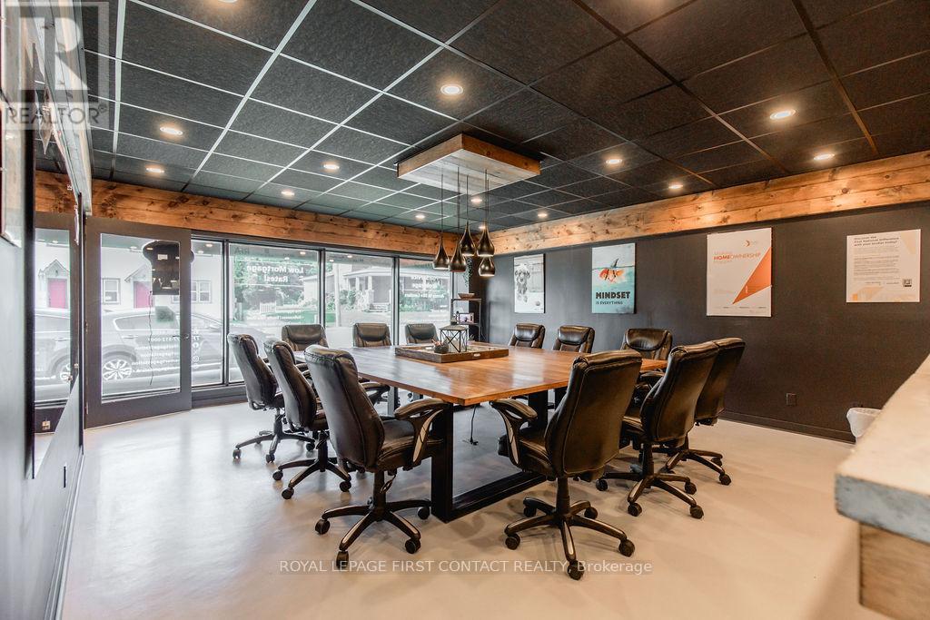 1370 Killarney Beach Road, Innisfil, Ontario  L0L 1W0 - Photo 3 - N12436703