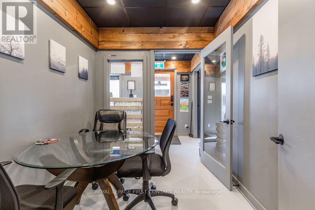 1370 Killarney Beach Road, Innisfil, Ontario  L0L 1W0 - Photo 4 - N12436703