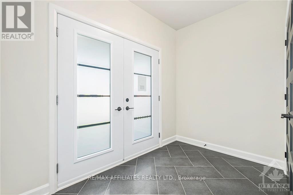 1035 Chablis Crescent, Russell, Ontario  K0A 1W0 - Photo 2 - X9521990