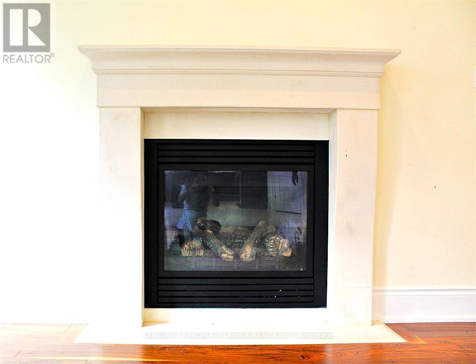 1275 Saginaw Crescent N, Mississauga, Ontario  L5H 1X4 - Photo 10 - W12684160