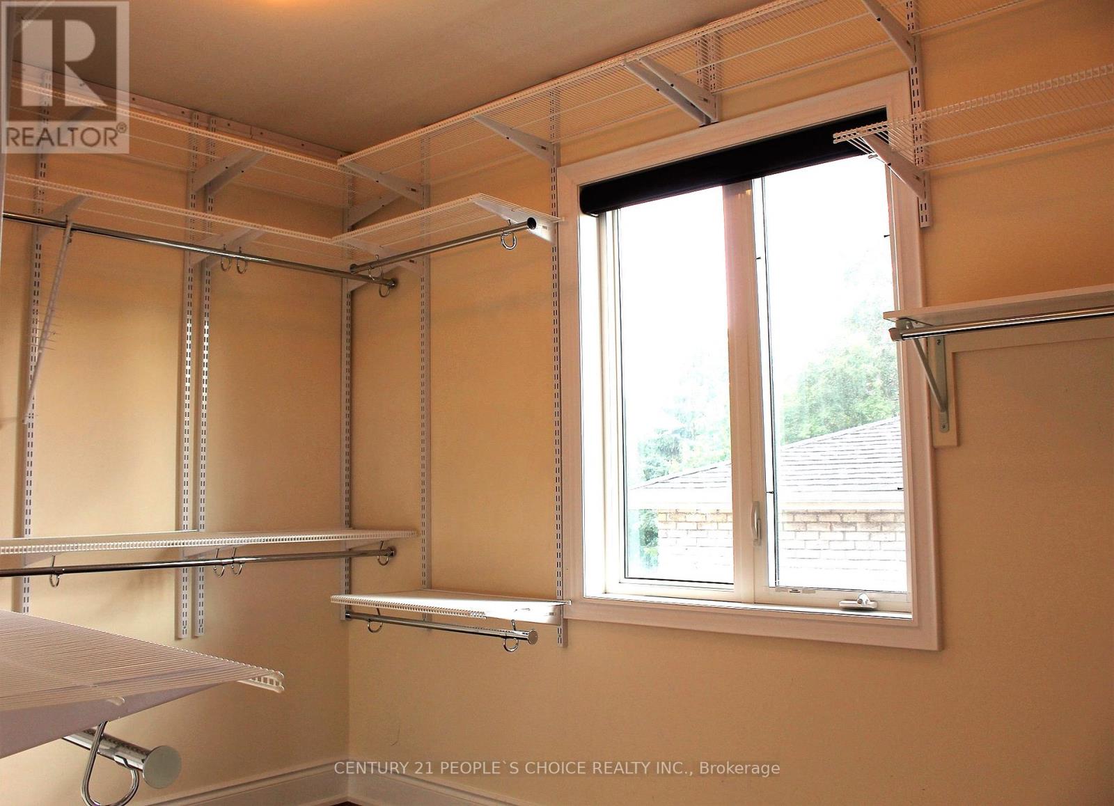 1275 Saginaw Crescent N, Mississauga, Ontario  L5H 1X4 - Photo 16 - W12684160