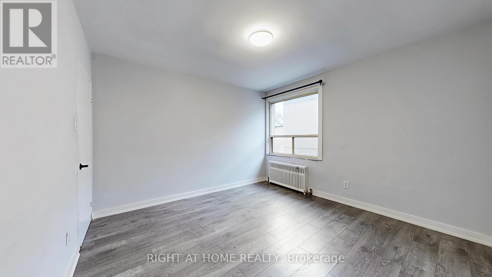 308 - 896 Eglinton Avenue E, Toronto, Ontario  M4G 2L2 - Photo 13 - C12690328