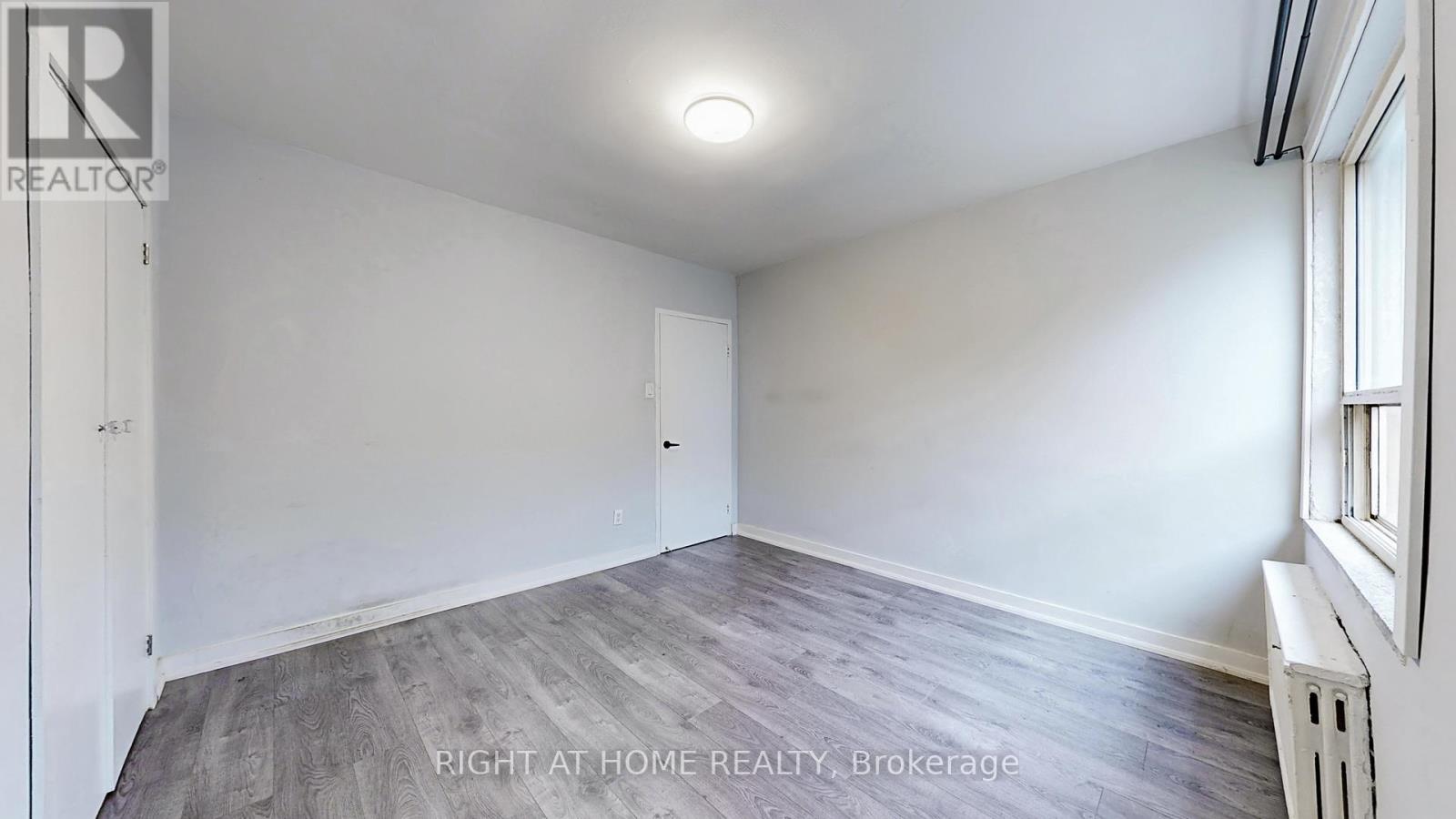 308 - 896 Eglinton Avenue E, Toronto, Ontario  M4G 2L2 - Photo 16 - C12690328