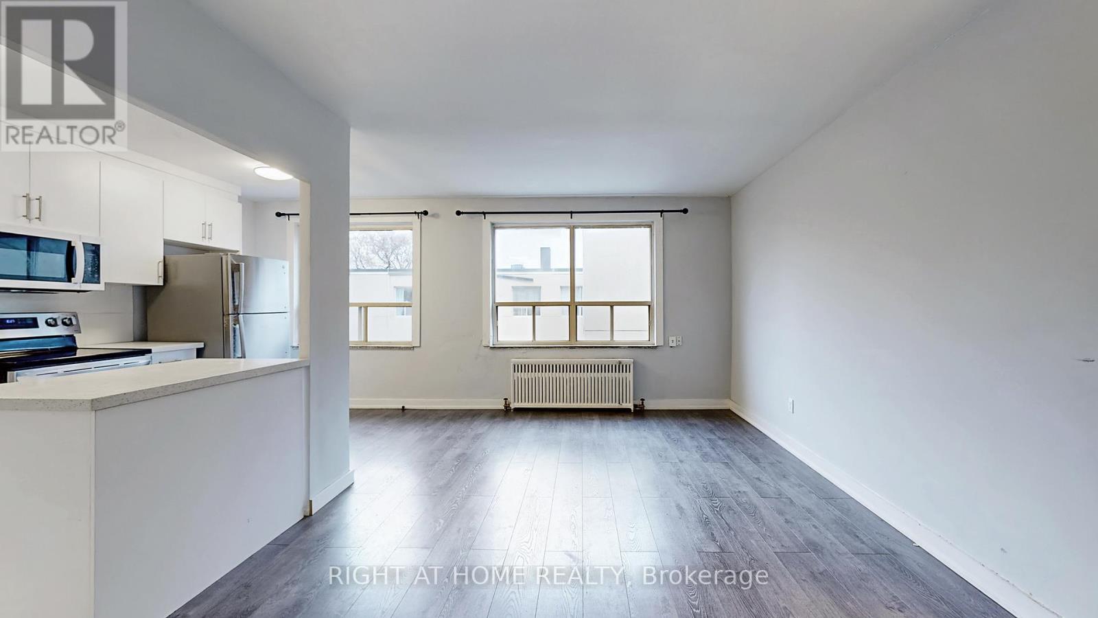 308 - 896 Eglinton Avenue E, Toronto, Ontario  M4G 2L2 - Photo 2 - C12690328