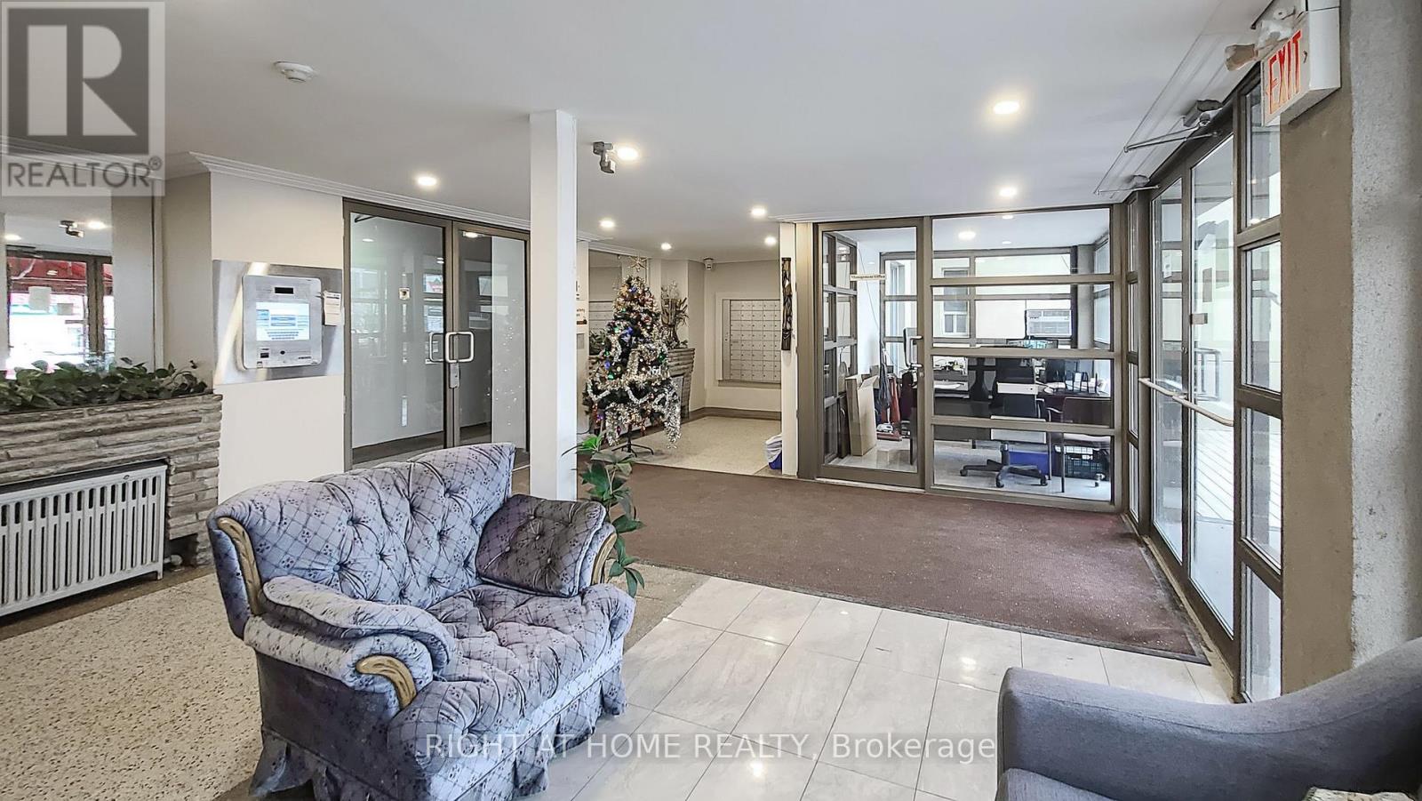 308 - 896 Eglinton Avenue E, Toronto, Ontario  M4G 2L2 - Photo 20 - C12690328