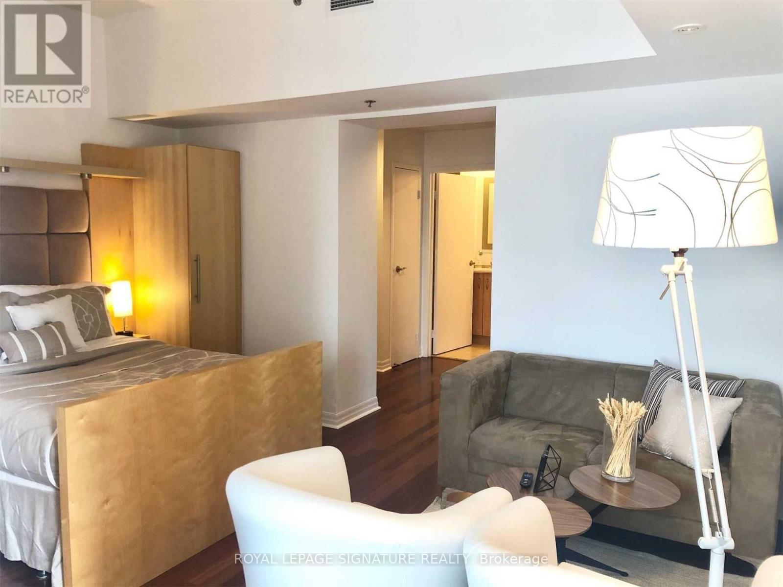 2702 - 1 King Street W, Toronto, Ontario  M5H 1A1 - Photo 7 - C12690412