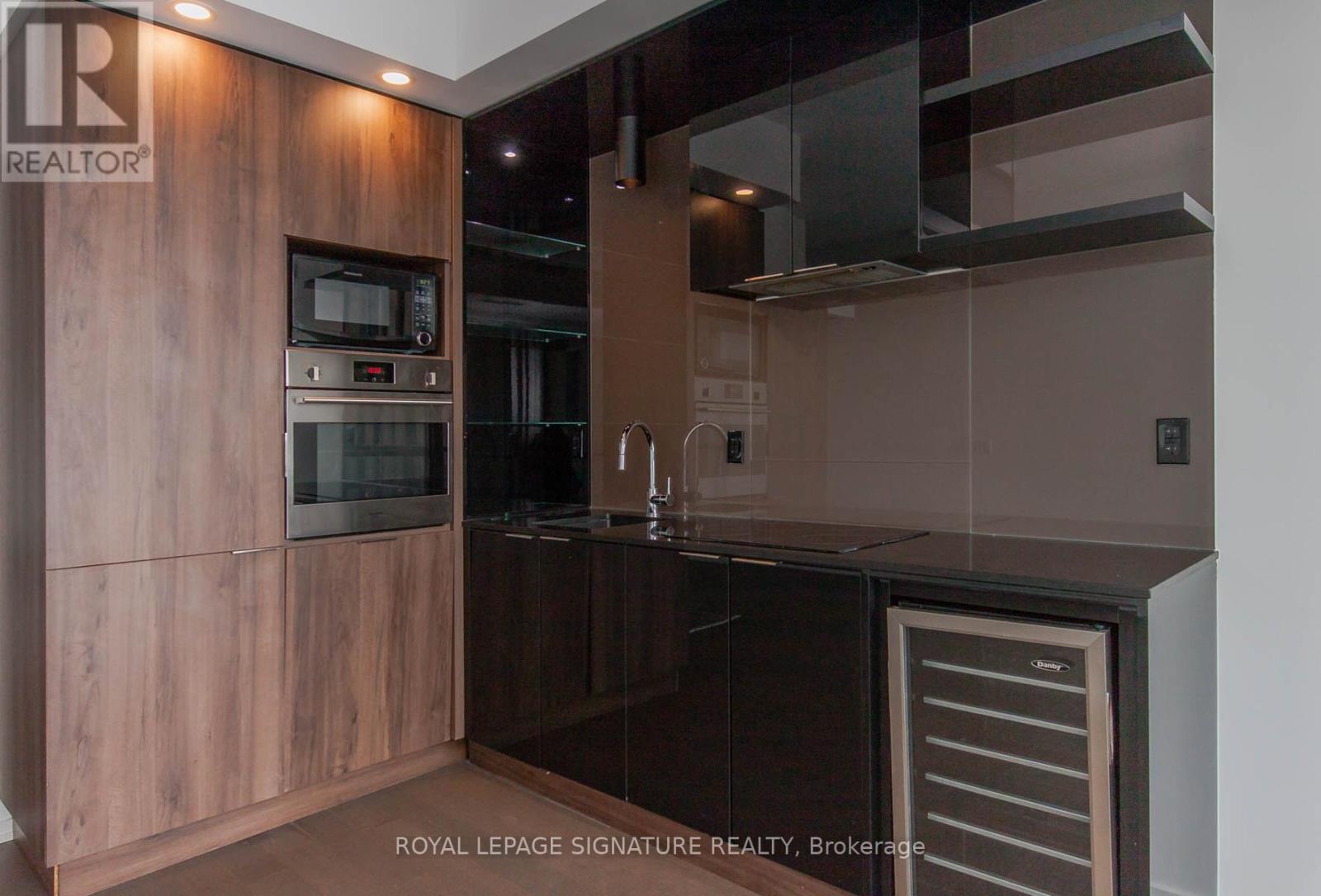 2902 - 70 Temperance Street, Toronto, Ontario  M5H 0B1 - Photo 5 - C12690436