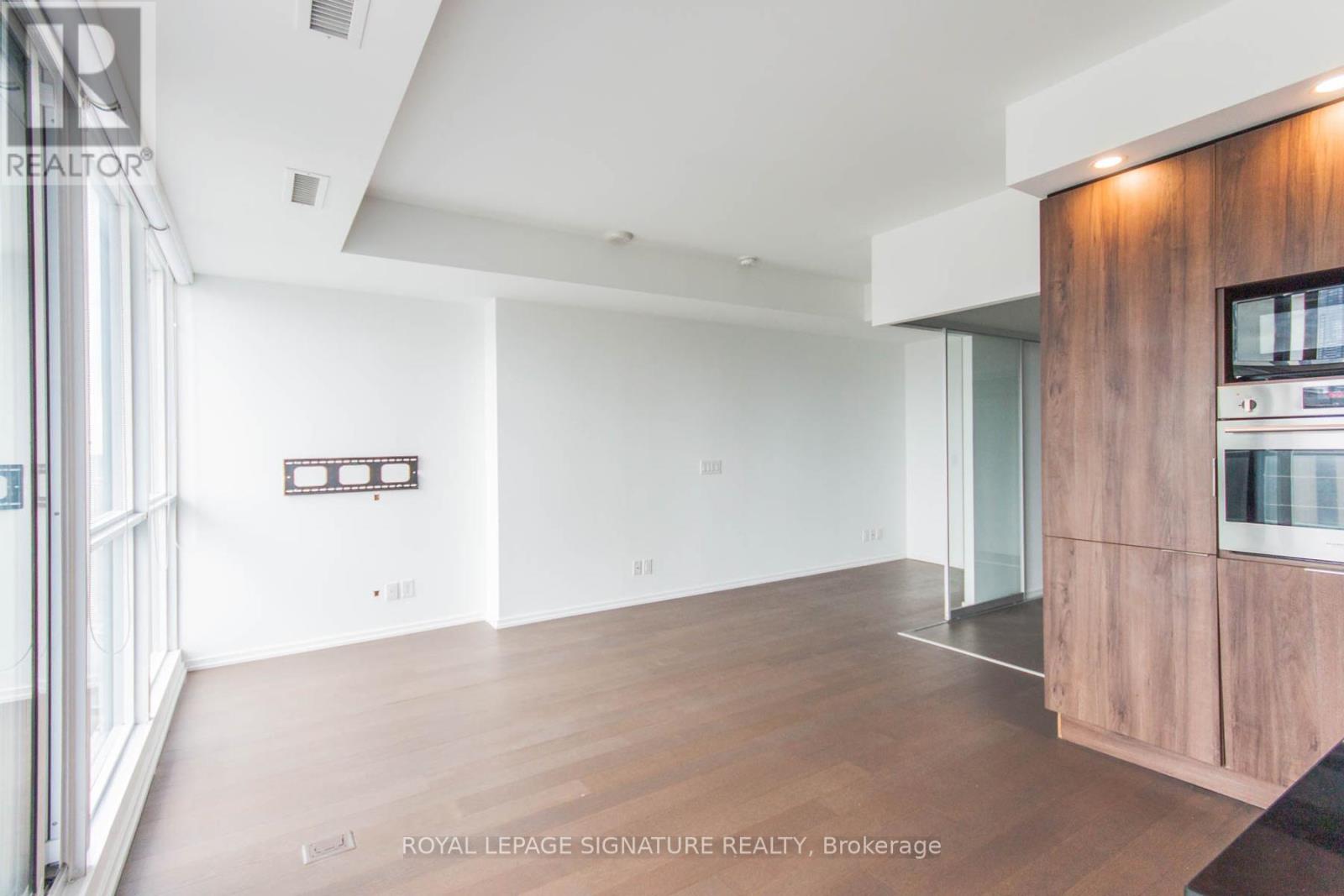 2902 - 70 Temperance Street, Toronto, Ontario  M5H 0B1 - Photo 7 - C12690436