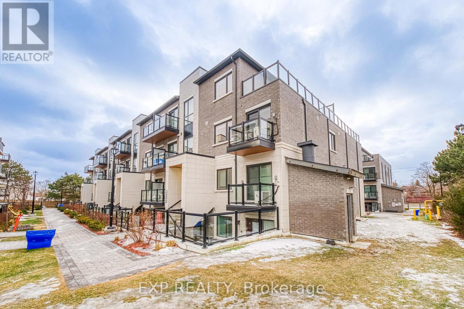 B107 - 50 MORECAMBE GATE, Toronto, Ontario