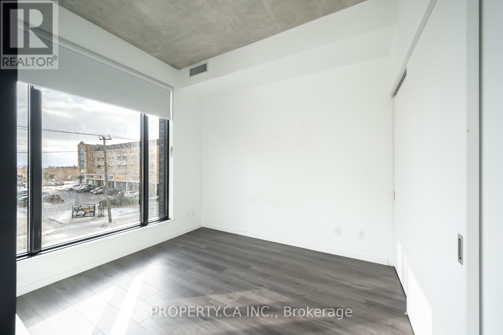 212 - 7 Smith Crescent, Toronto, Ontario  M8Z 0G3 - Photo 13 - W12689462