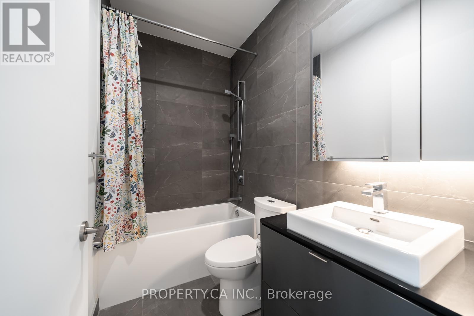 212 - 7 Smith Crescent, Toronto, Ontario  M8Z 0G3 - Photo 17 - W12689462
