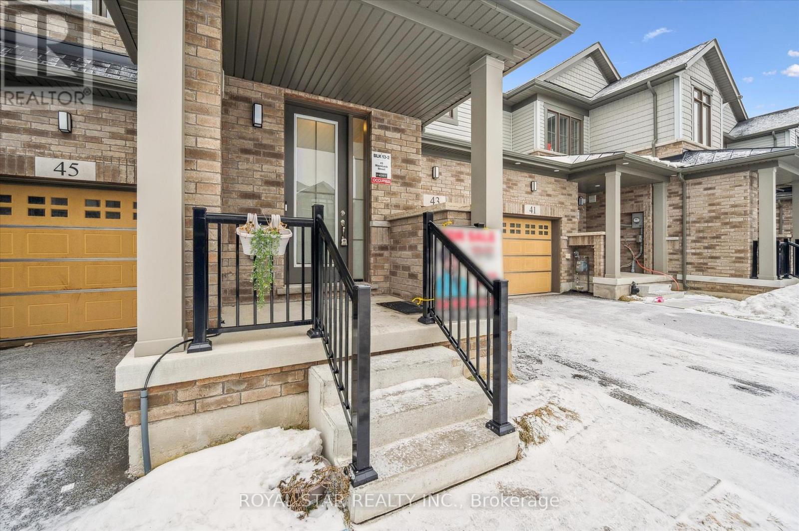 43 Blacklock Street, Cambridge, Ontario  N1S 0E2 - Photo 3 - X12684824